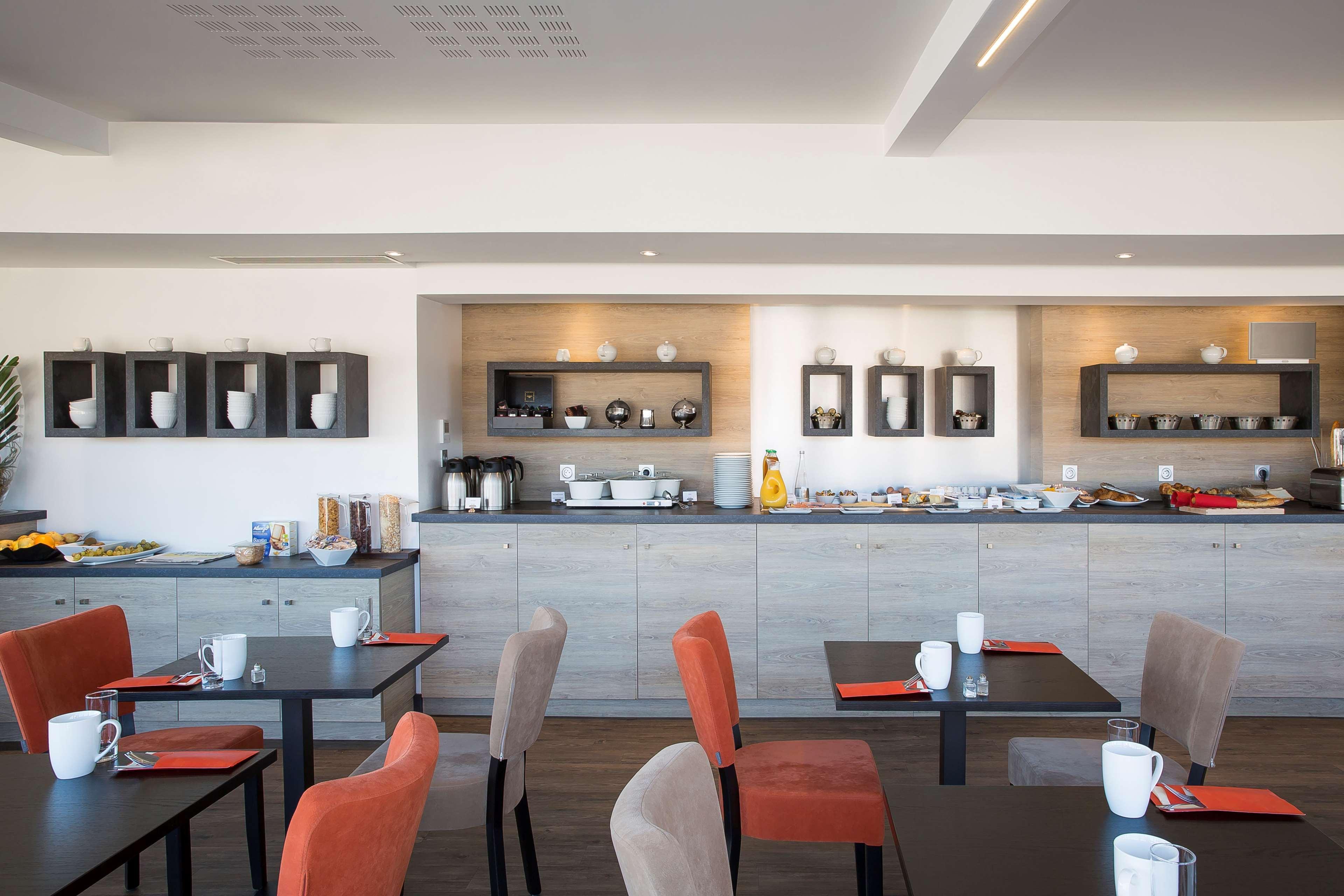 Littéraire Alexandre Vialatte, Bw Signature Collection Hotel