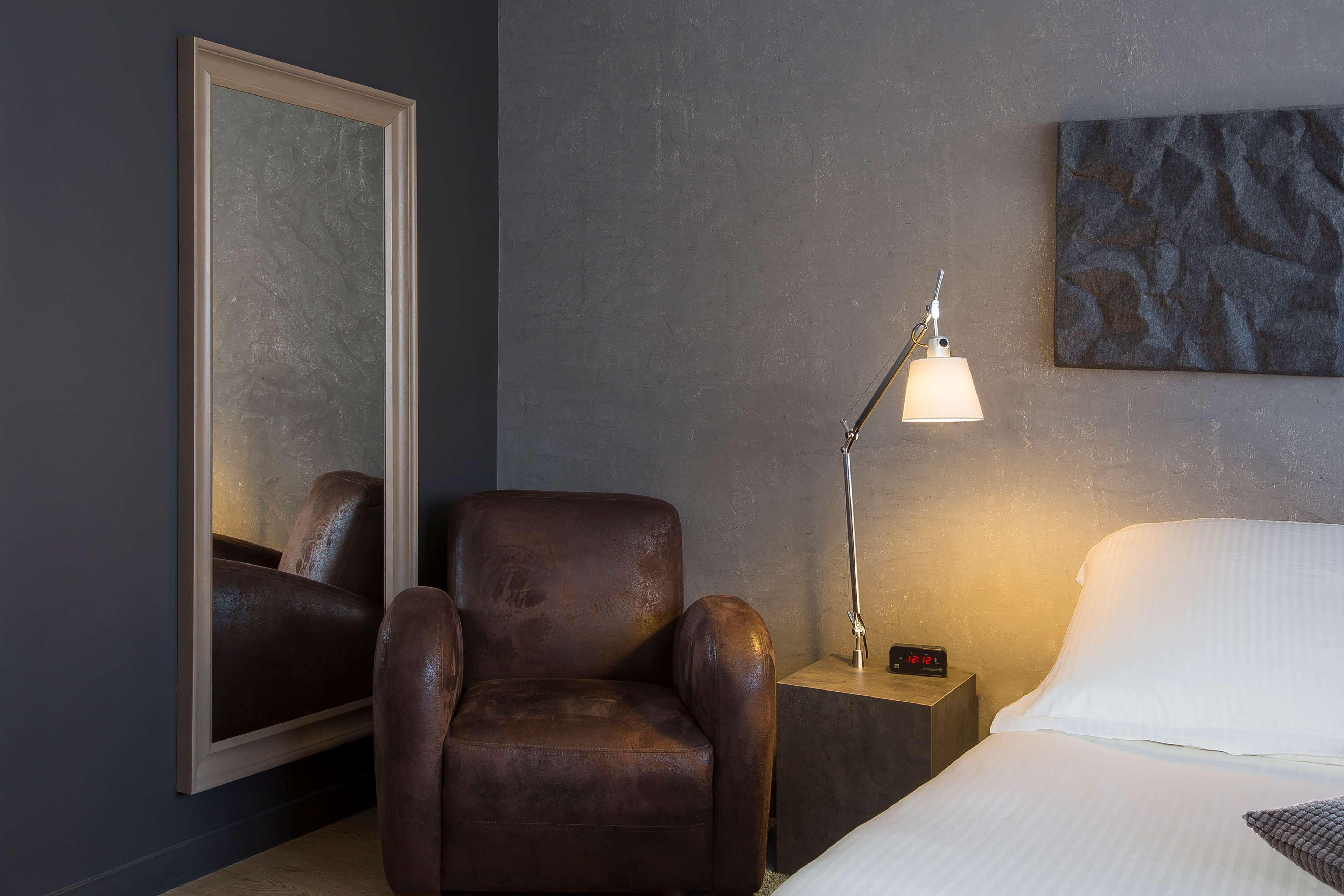 Littéraire Alexandre Vialatte, Bw Signature Collection Hotel