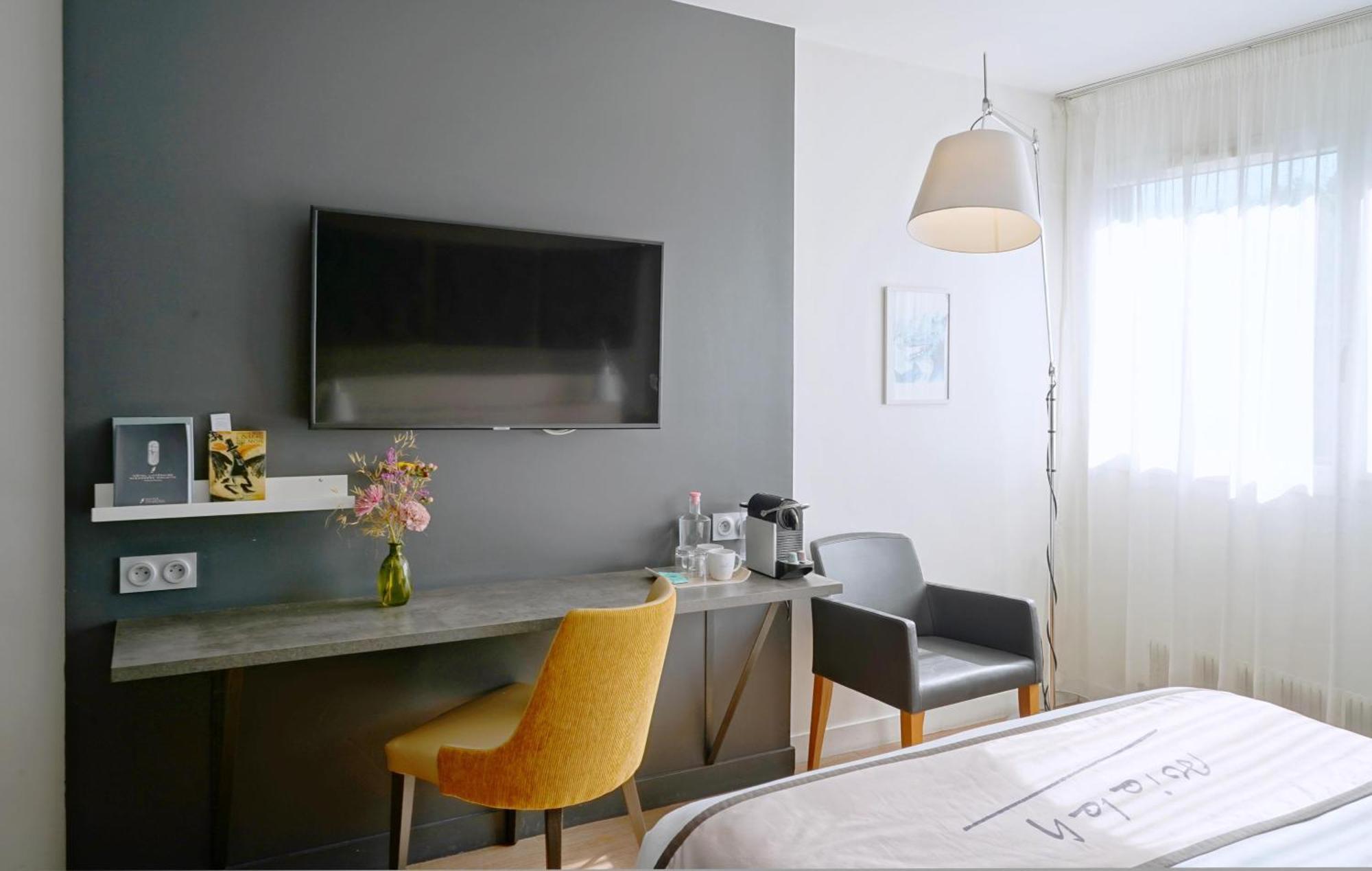 Litteraire Alexandre Vialatte, Bw Signature Collection Hotel